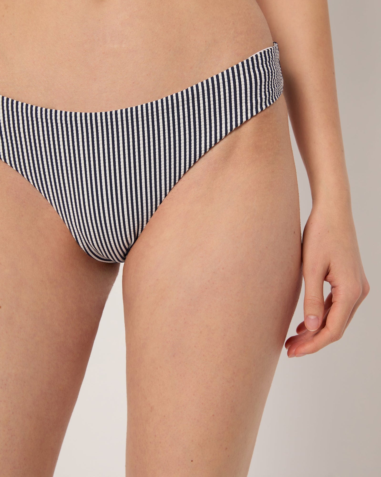 Deep Navy/White