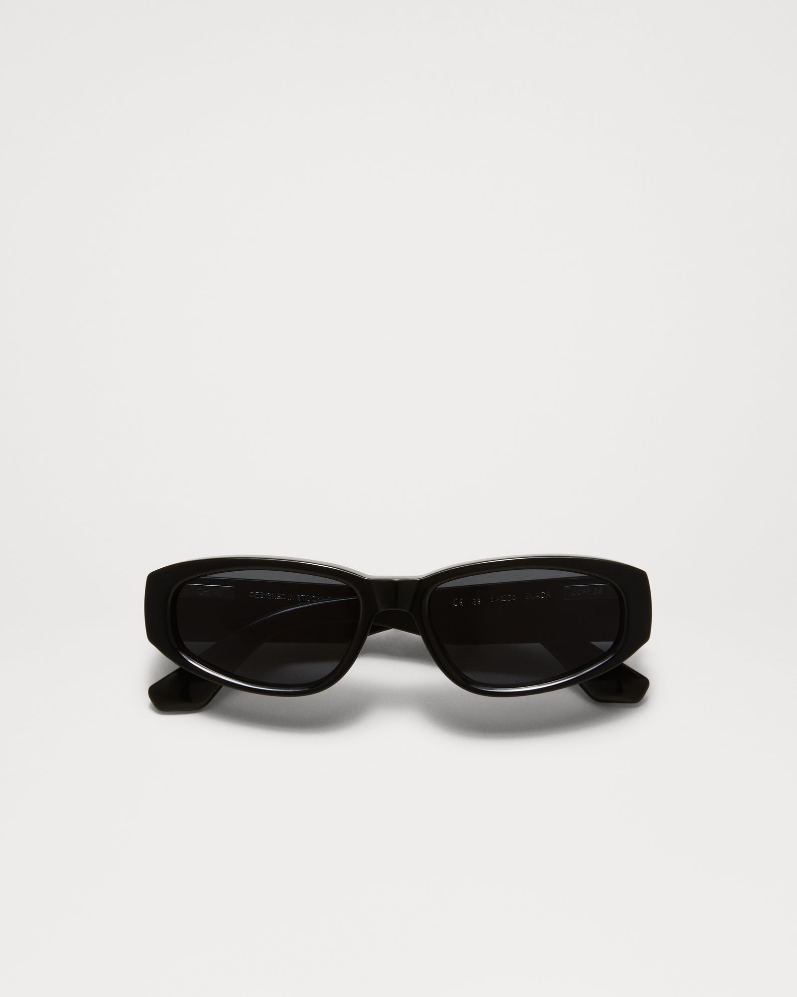 09 | Black