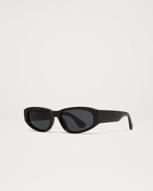09 | Black