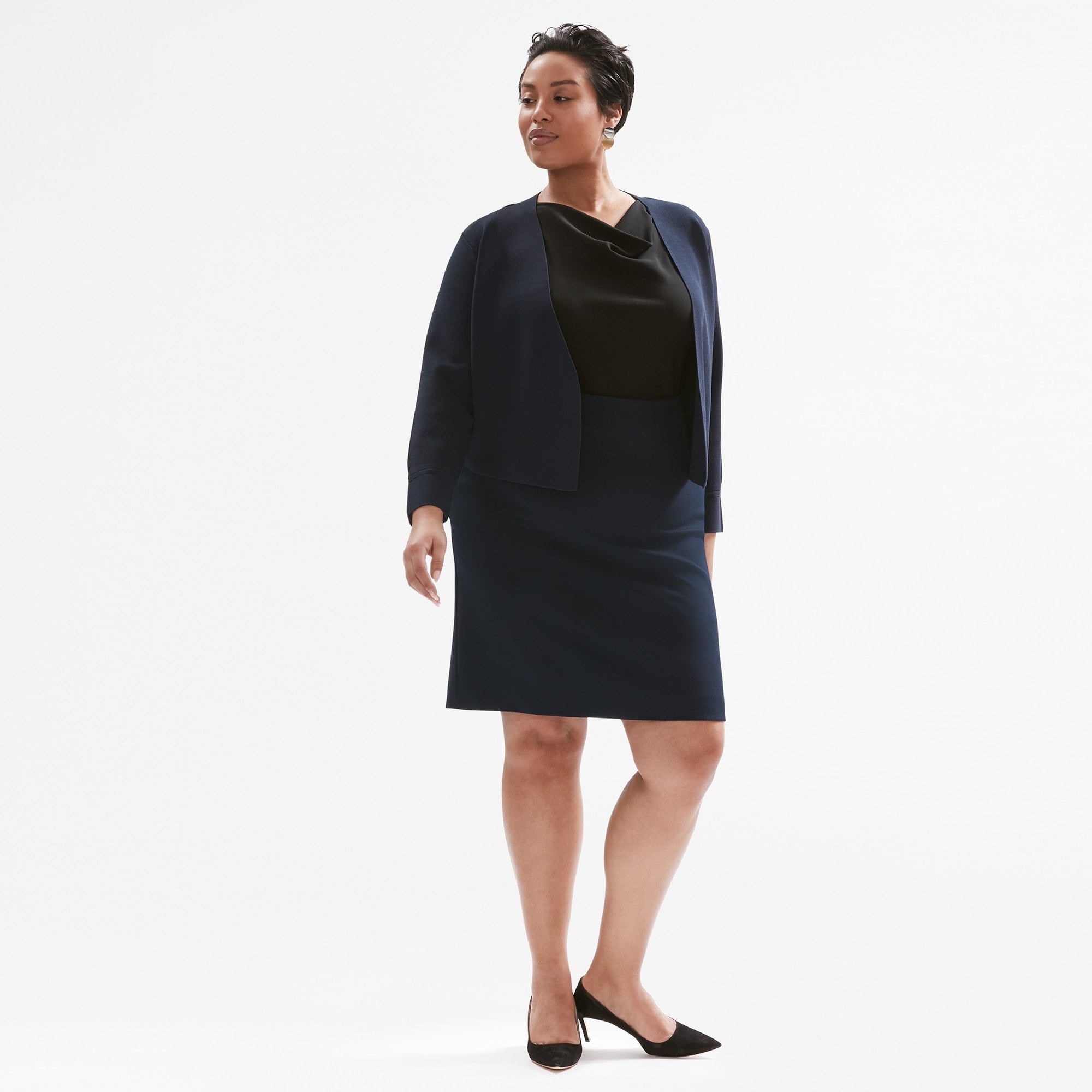 front image of a woman wearing the sant ambroeus jardigan in navy | Exclude