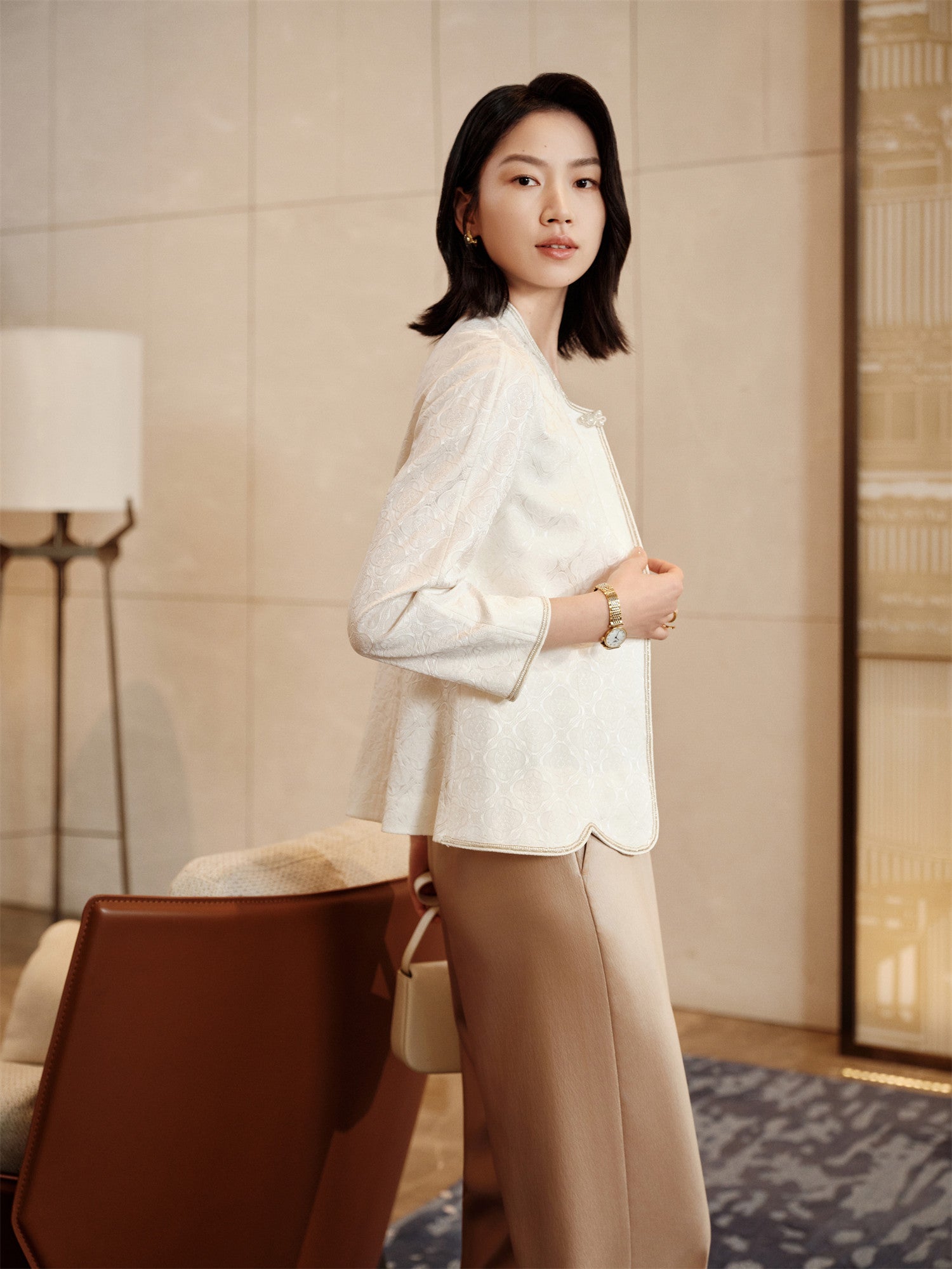 Short Jacket in Jacquard Mulberry Silk | White