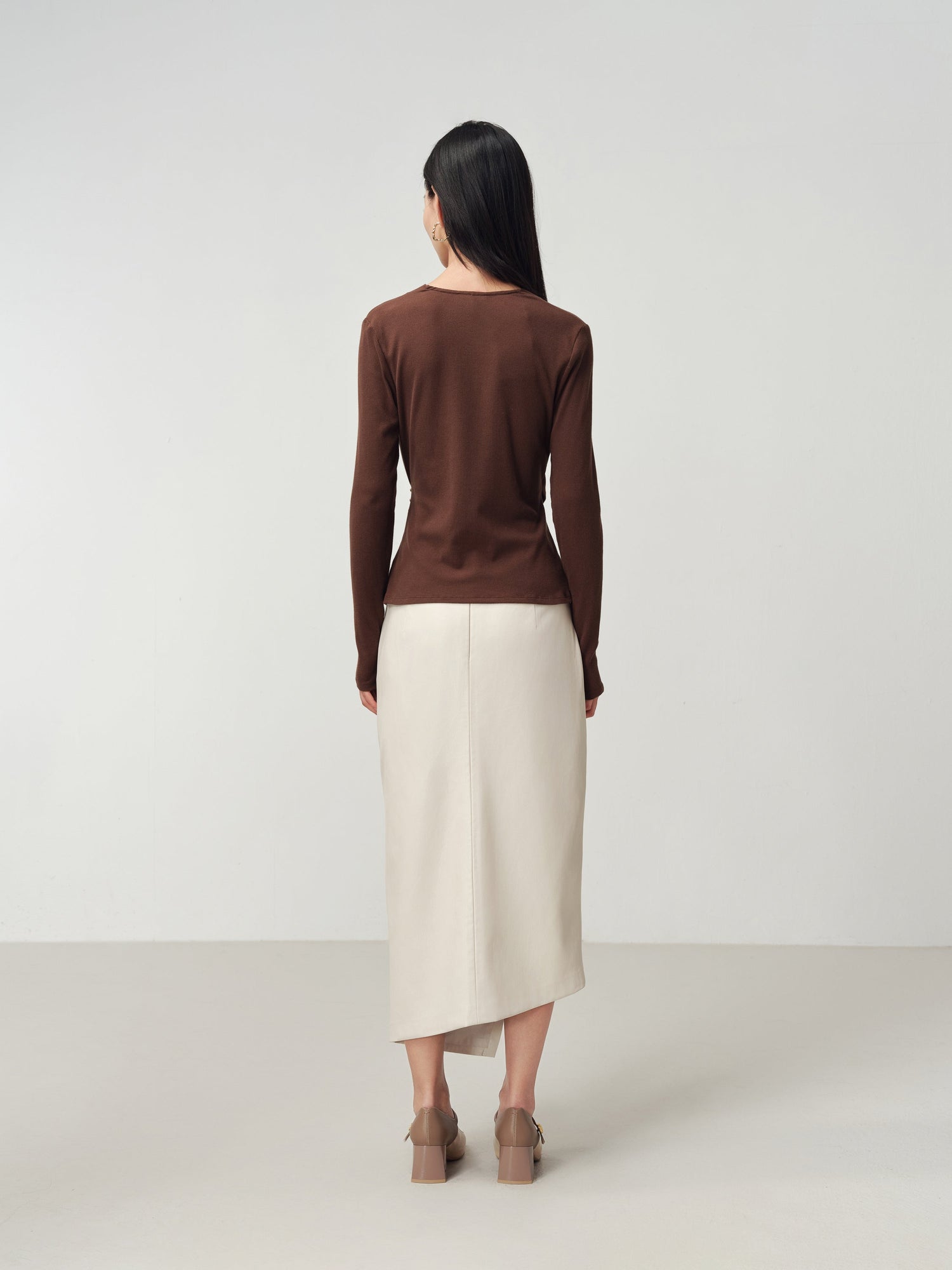 V-Neck Slim-Fit Slimming Top | Brown