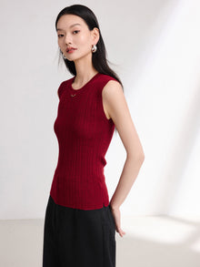 Wool Sleeveless Vest | Wine Red