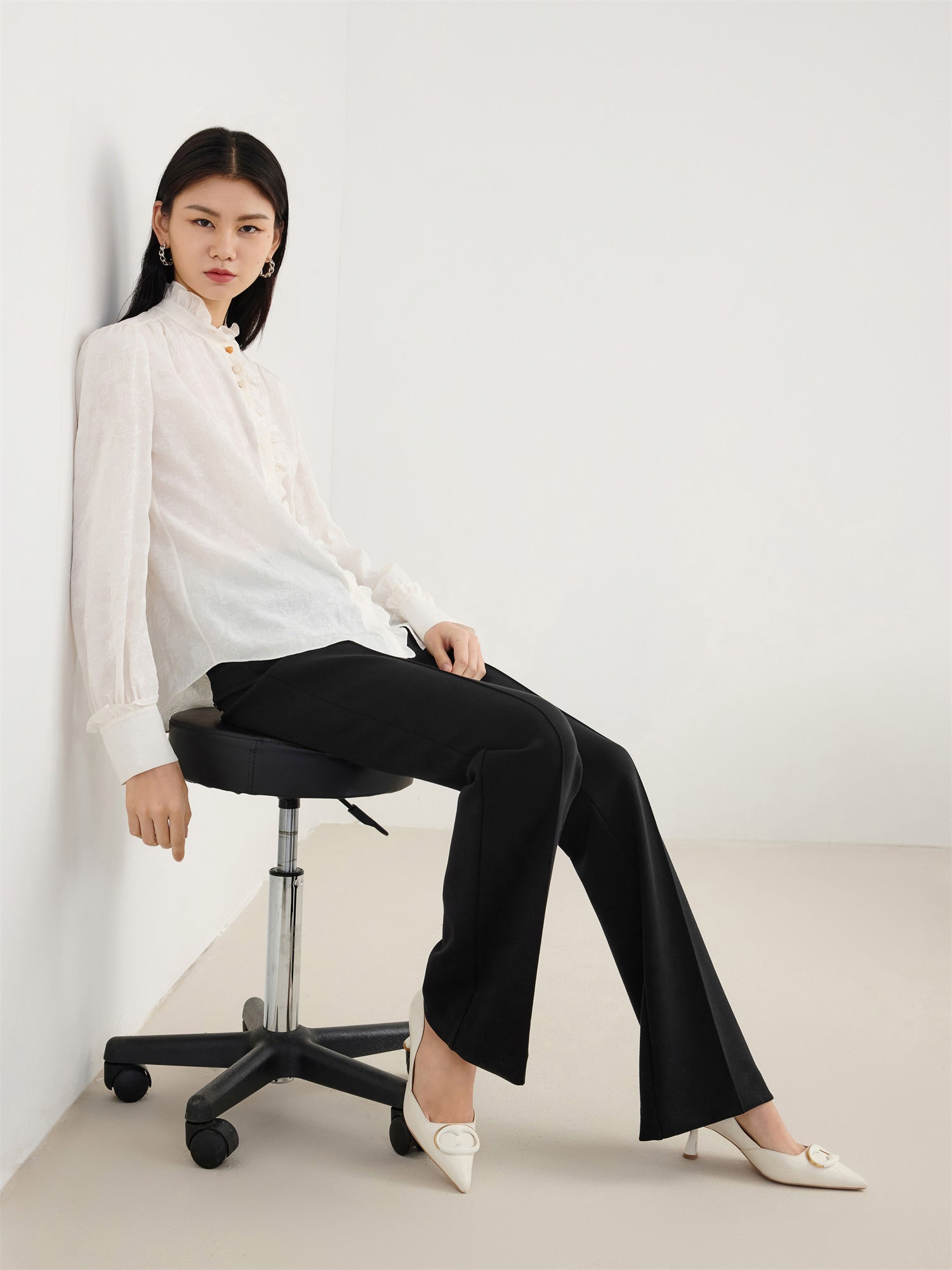 Emphasized Silk Placket Shirt | White