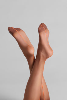 Cut and curled neon seamed stockings - 20D | Brown