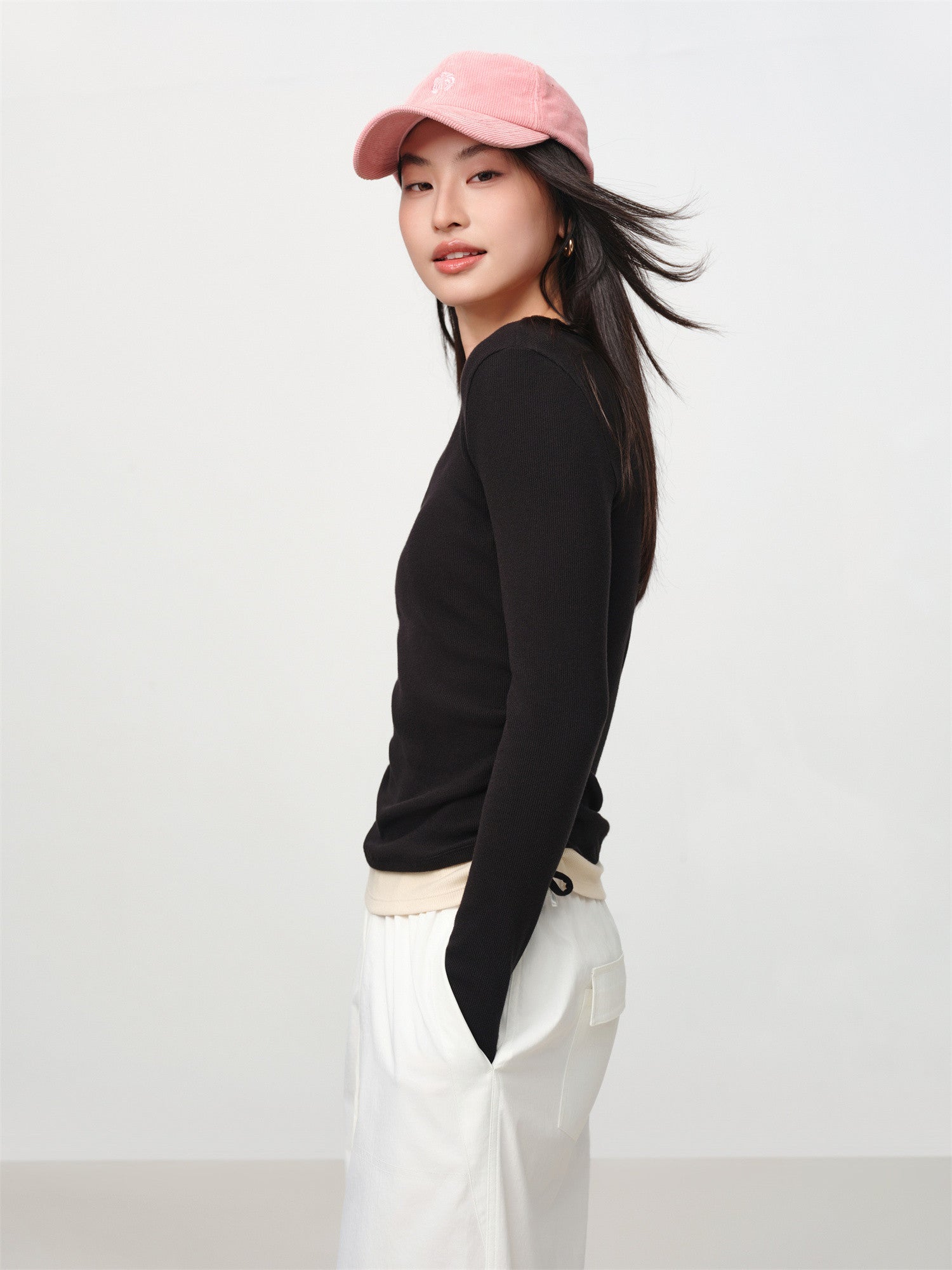Slim-Fit Knit Base Layer Top | Black
