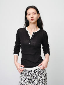 Slim round neck knit base sweater | Black