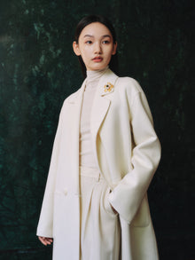 Alashan Cashmere Coat | White