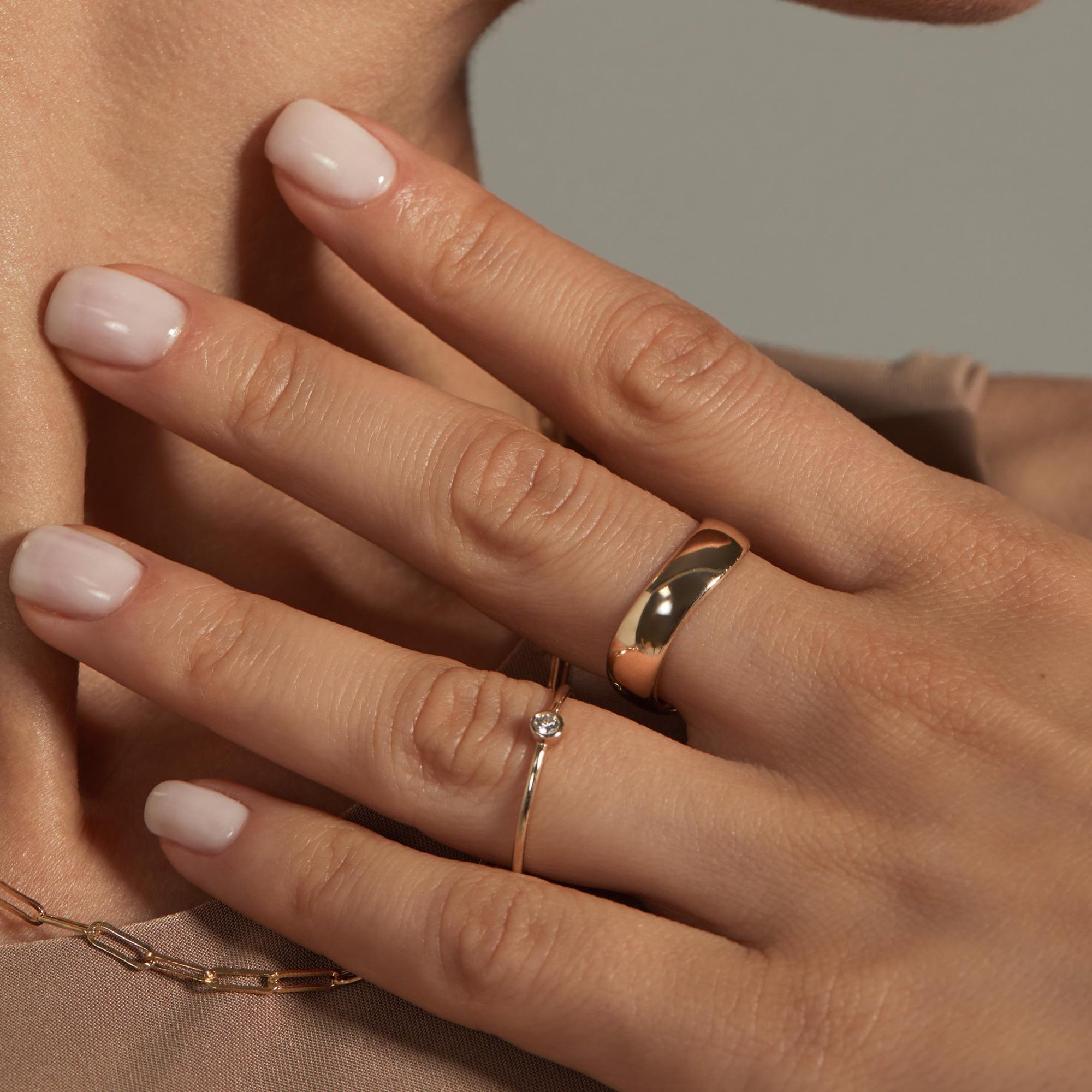 Womens | Curved Ring | 14K Solid Yellow Gold