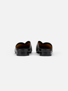 Peony Jade Square-Toe Slides | Black