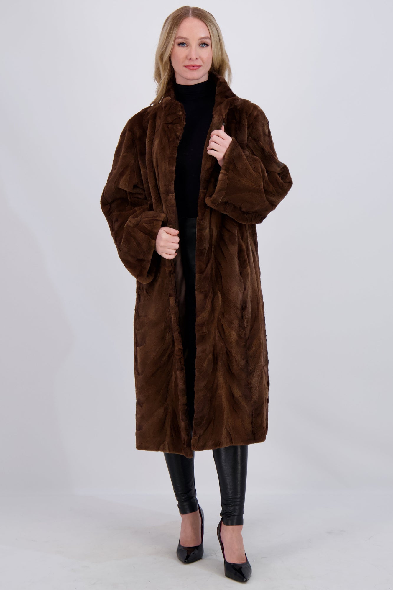 Mink Sections Short Coat | Women | Scanbrown