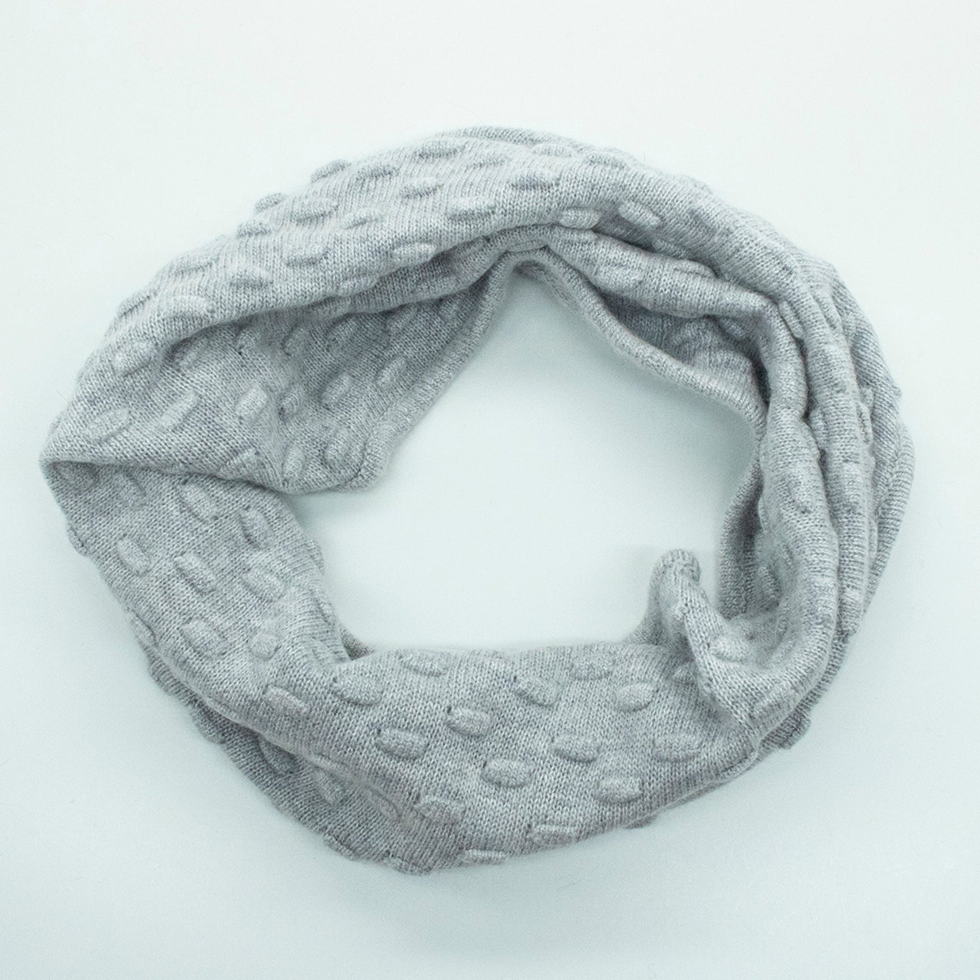 Neck Warmer In Popcorn Stitch | Silver