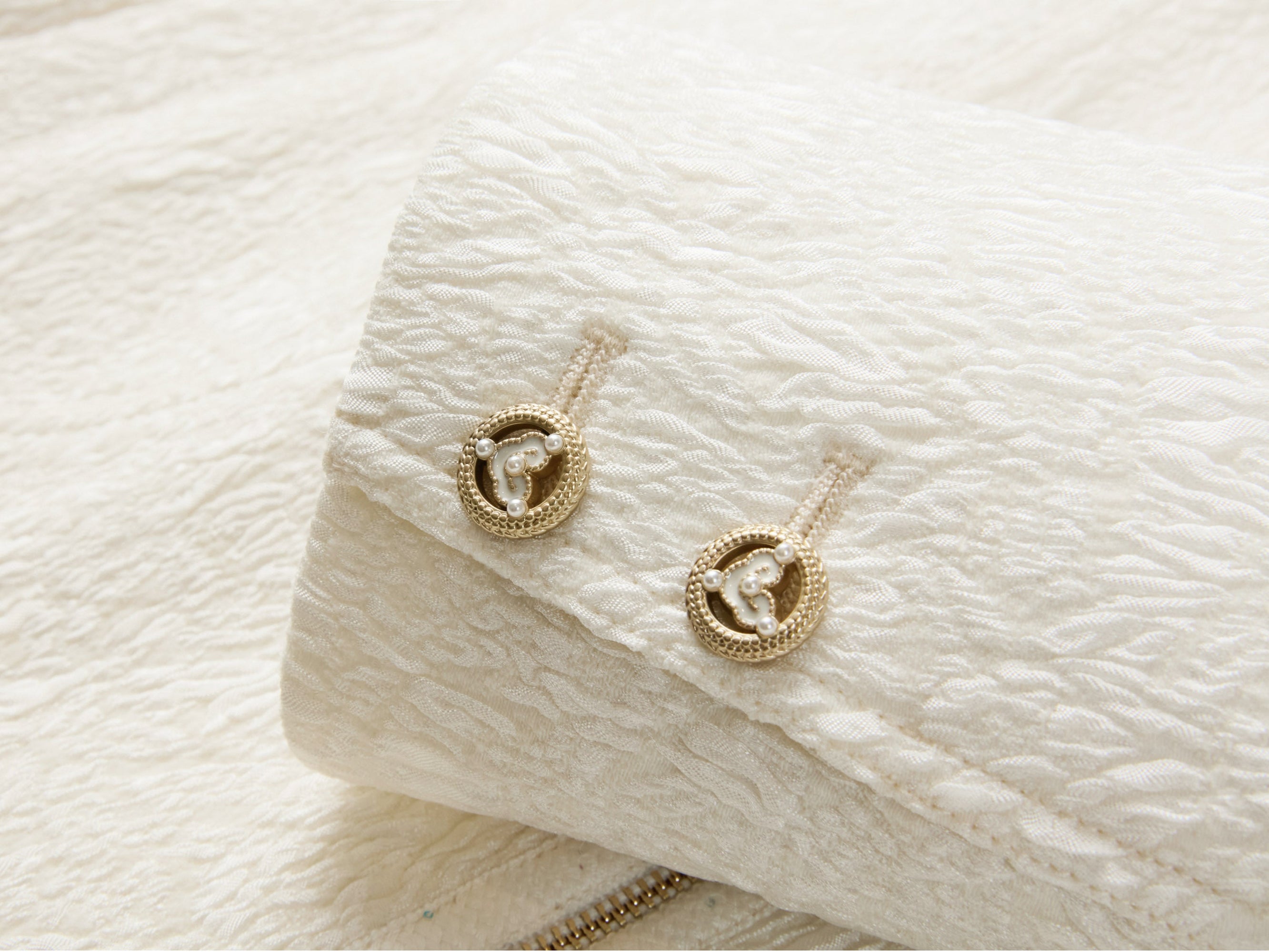 Wool Stand Collar Embroidered Coat | White