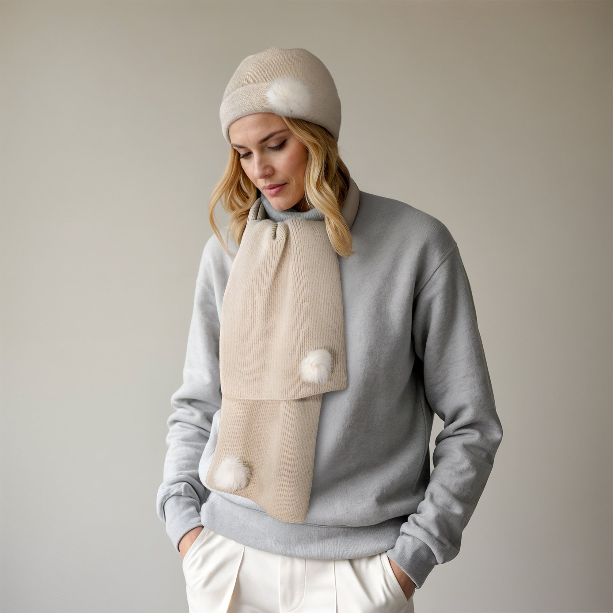 Womens | Cashmere Scarf with Fur | Ivory/White