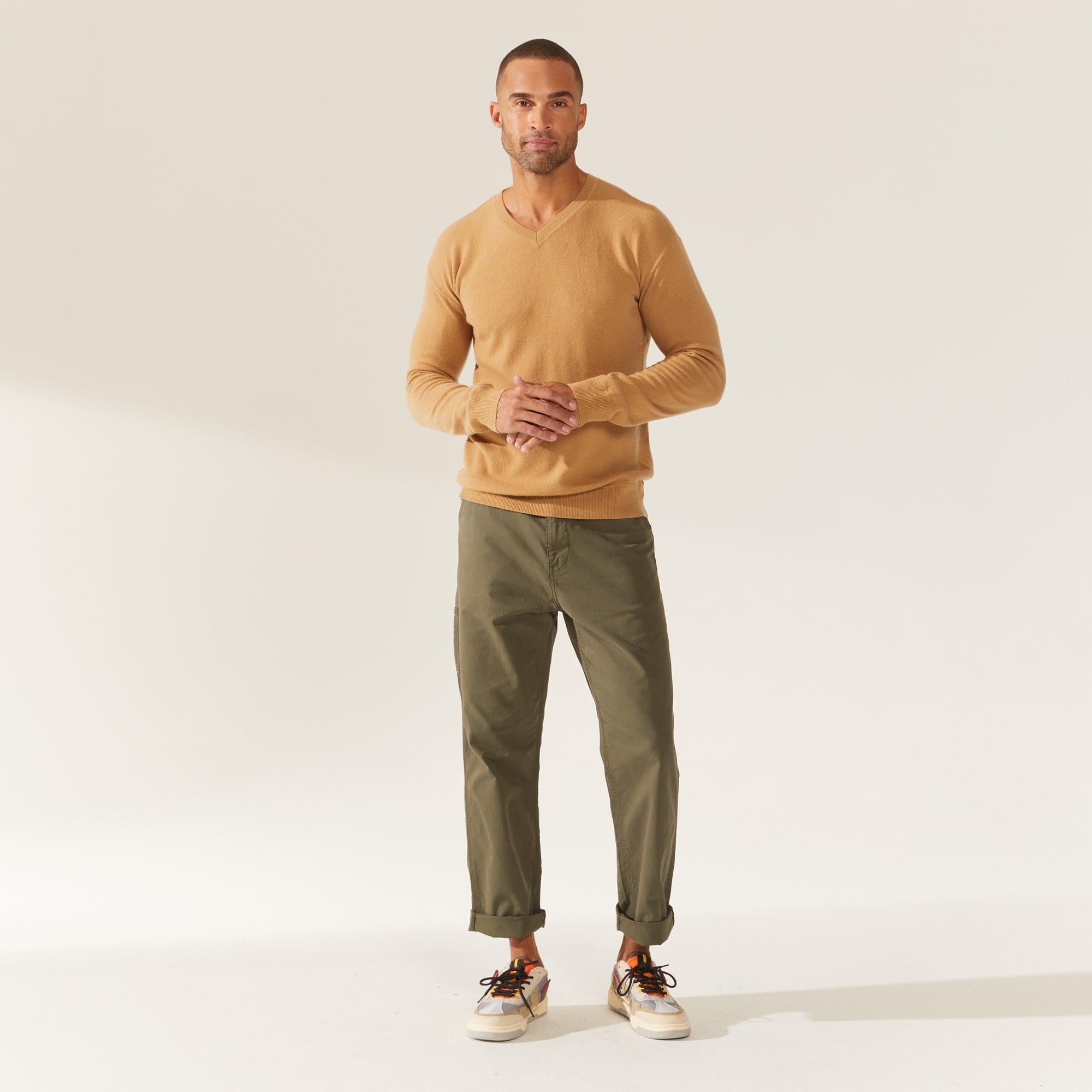 Mens | Liam Cashmere V-Neck Sweater | Camel