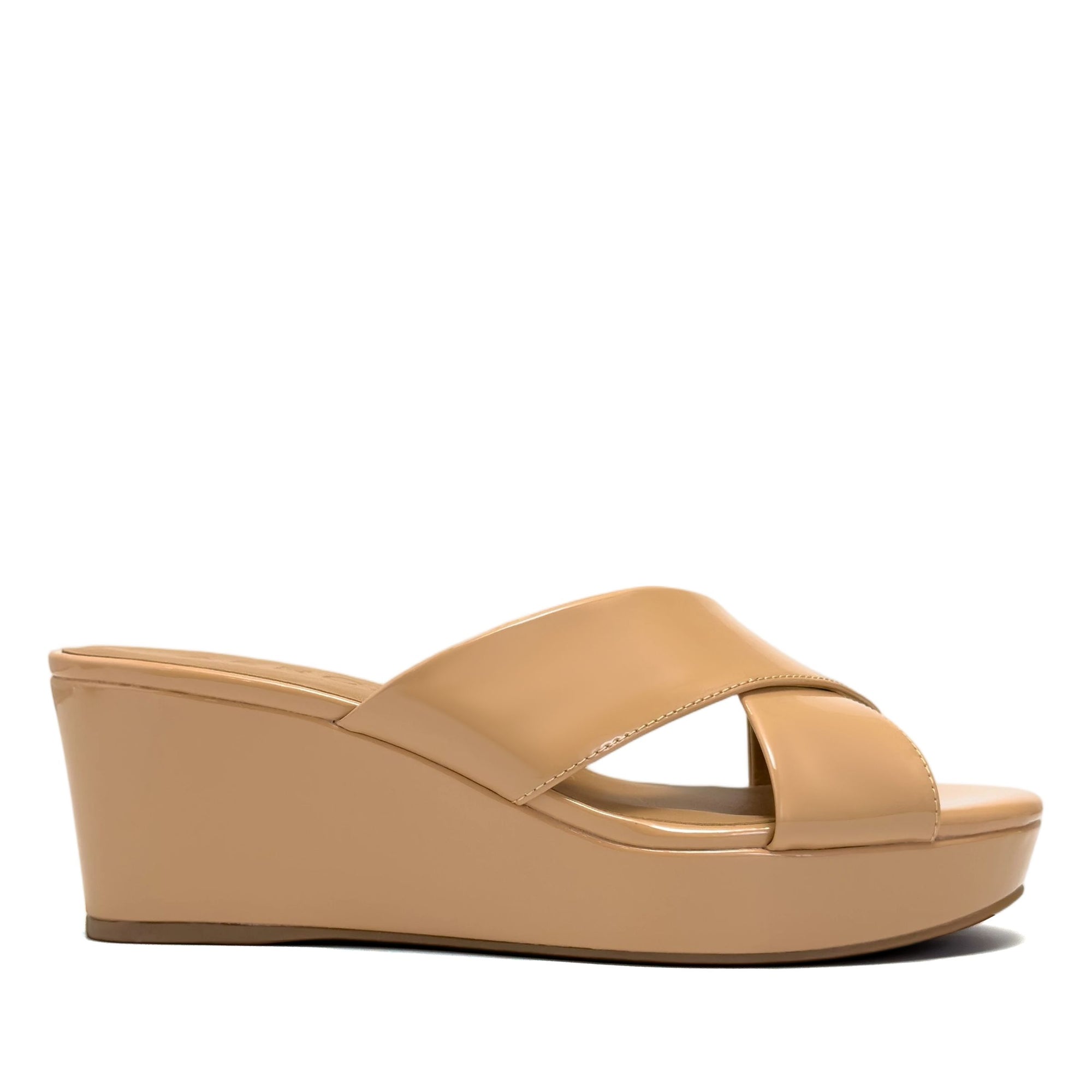 Cruis Sandal Wedge | Beige Bisque Faux Patent