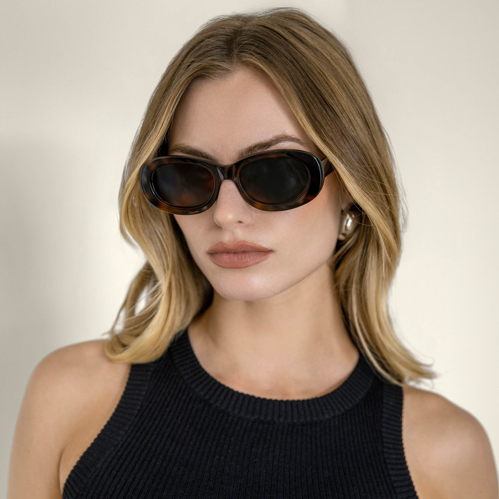 Unisex | Celeste Oval Italian Acetate Sunglasses | Honey Tortoise
