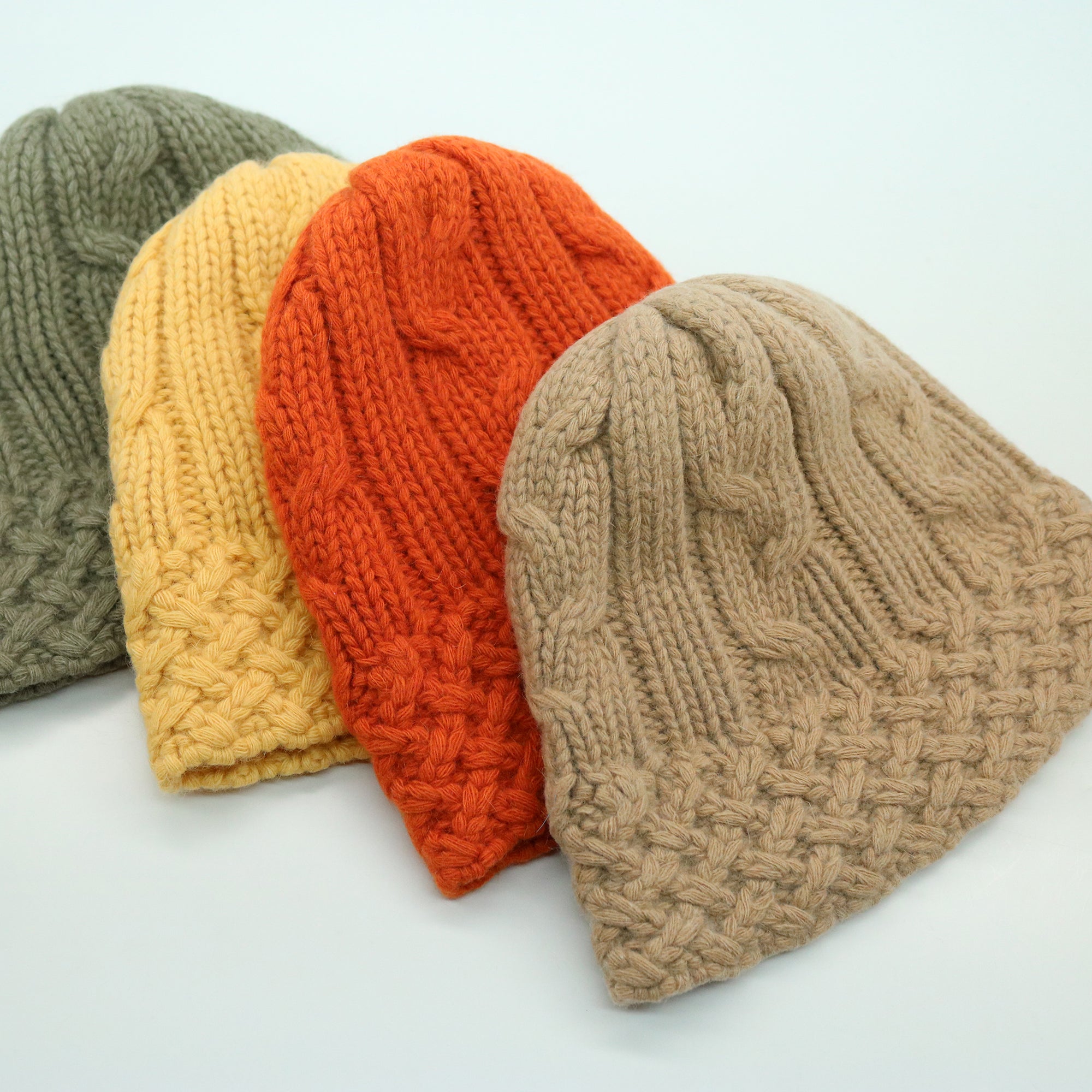 Womens | Chunky Beanie In Cables Design | Oatmeal