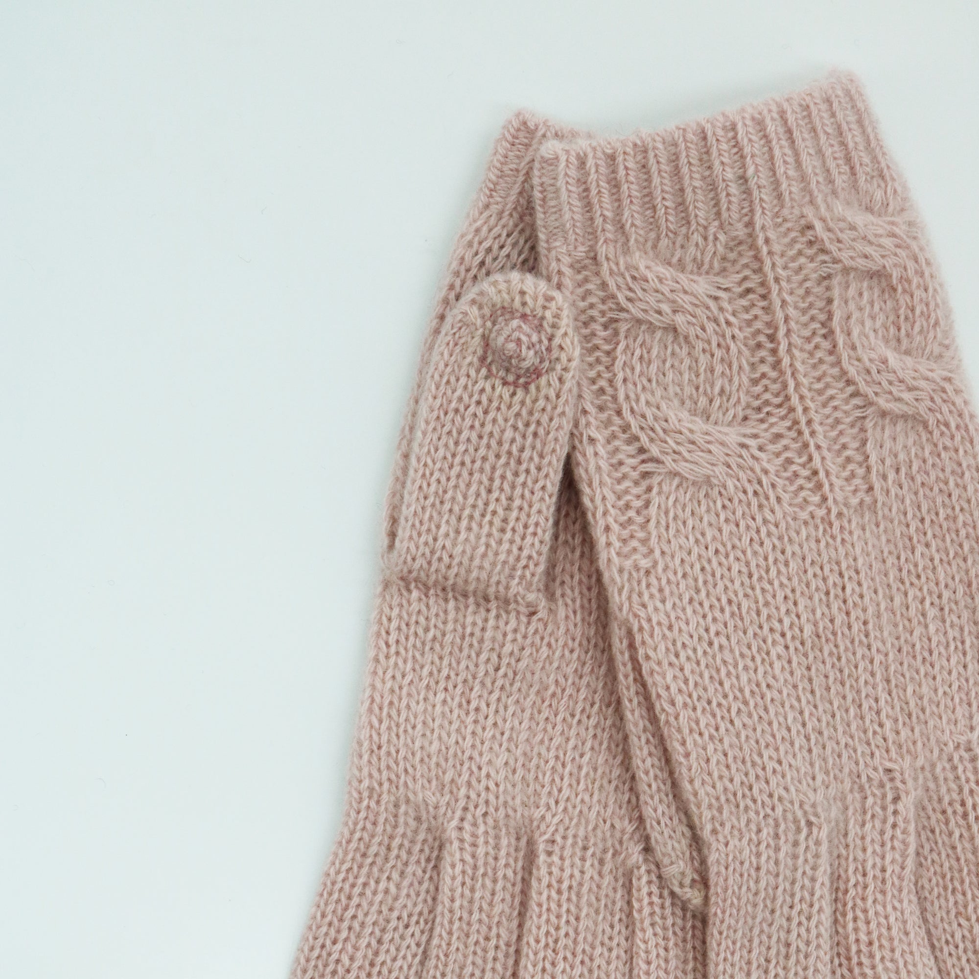 Womens | Cashmere Tech Gloves with Cables | Misty Rose