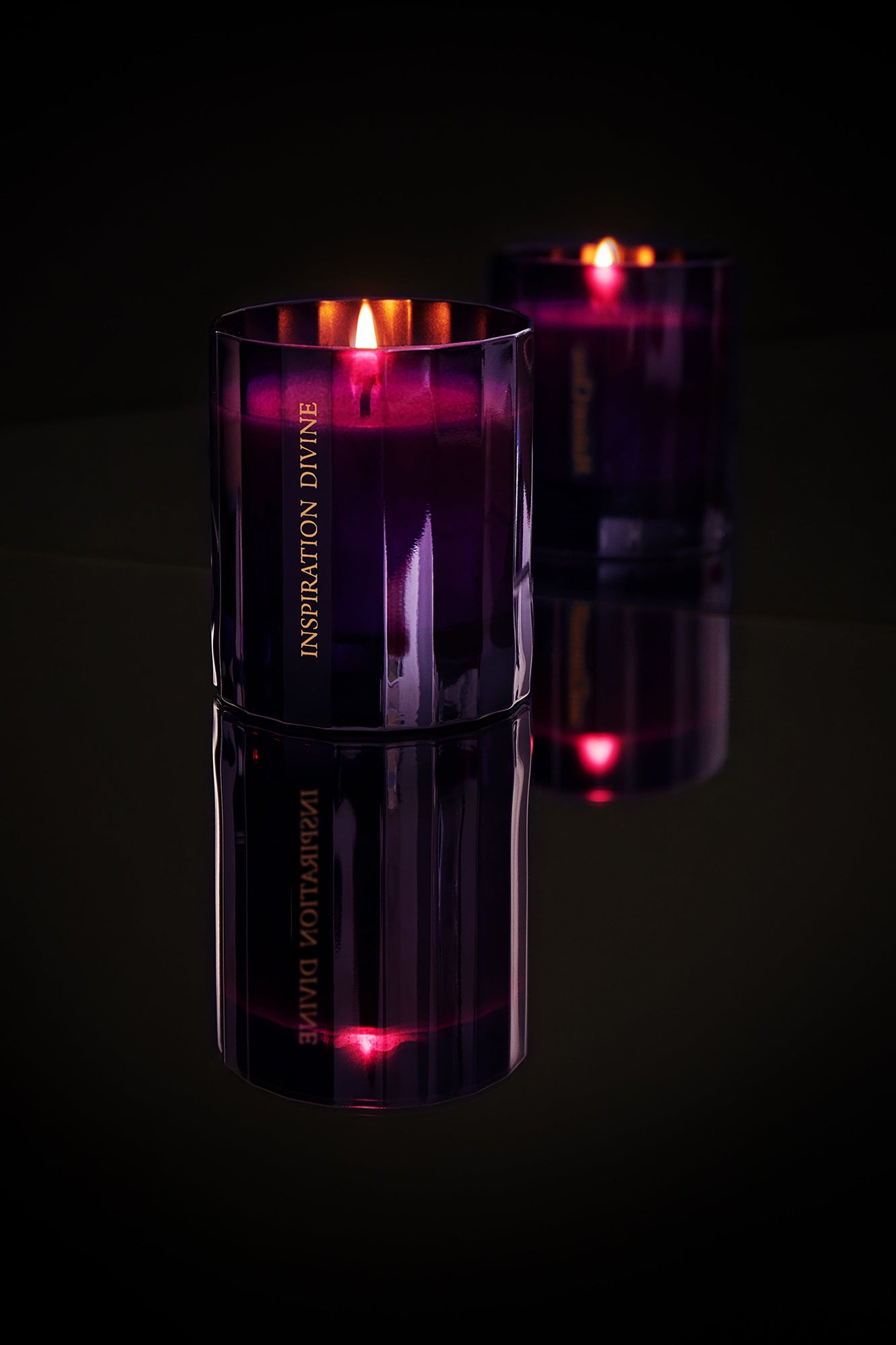 Candle Inspiration Divine - Notes of precious wood | Black