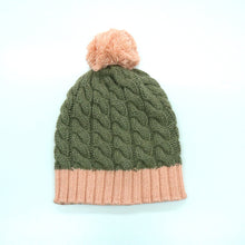 Chunky Hat With Cables And Pom | Olive/Pink