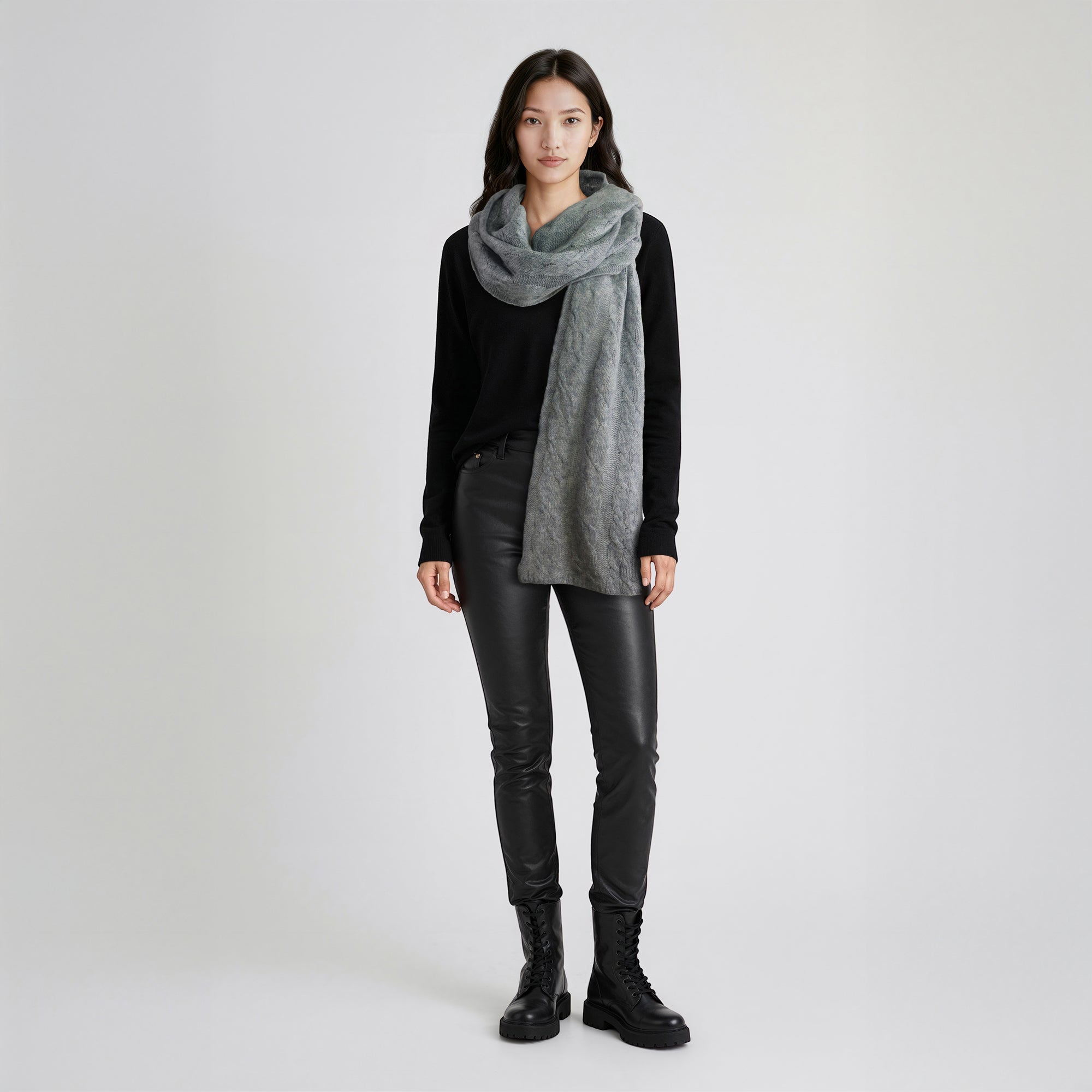 Womens | Cashmere Wrap with Cables | Light Grey