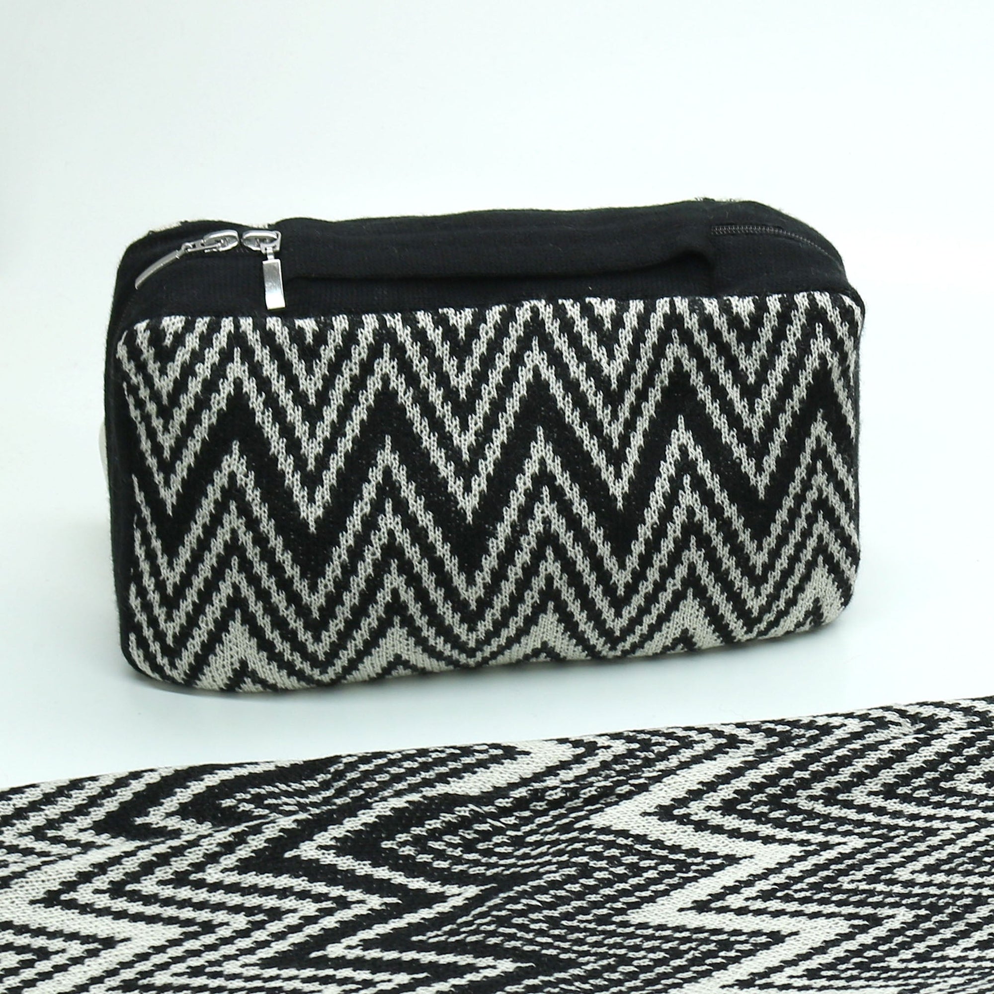 Chevron Travel Set | Black/White