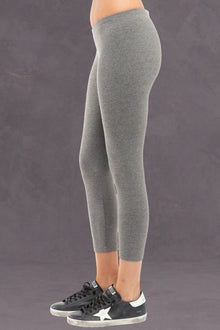 Women | Low Rise Crop Legging | Charcoal Heather Gray
