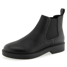 Poshan | Black Faux Leather