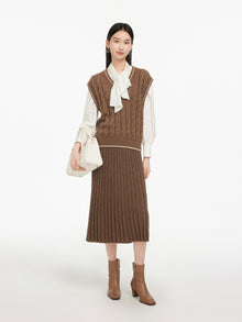 Texture Cable-Knit Sweater Vest | Brown