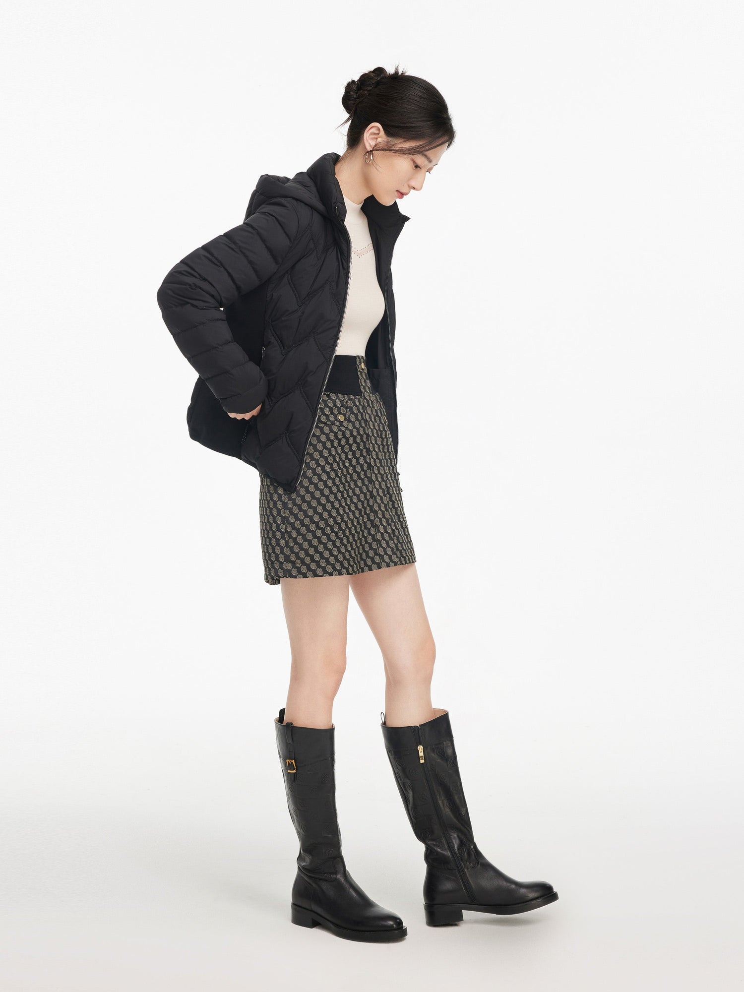 Knitted Panel Down Jacket | Black