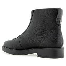 Poshia | Black Faux Printed Deer