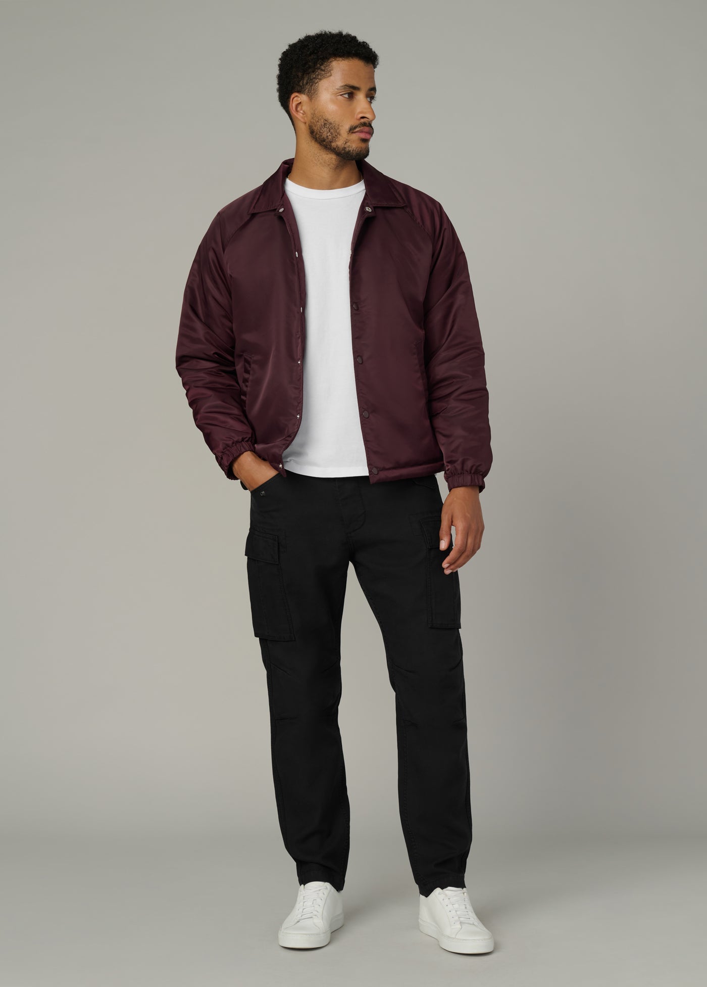 Montgomery Black Cargo Pants with multiple pockets and durable fabric – stylish and functional men's cargo pants