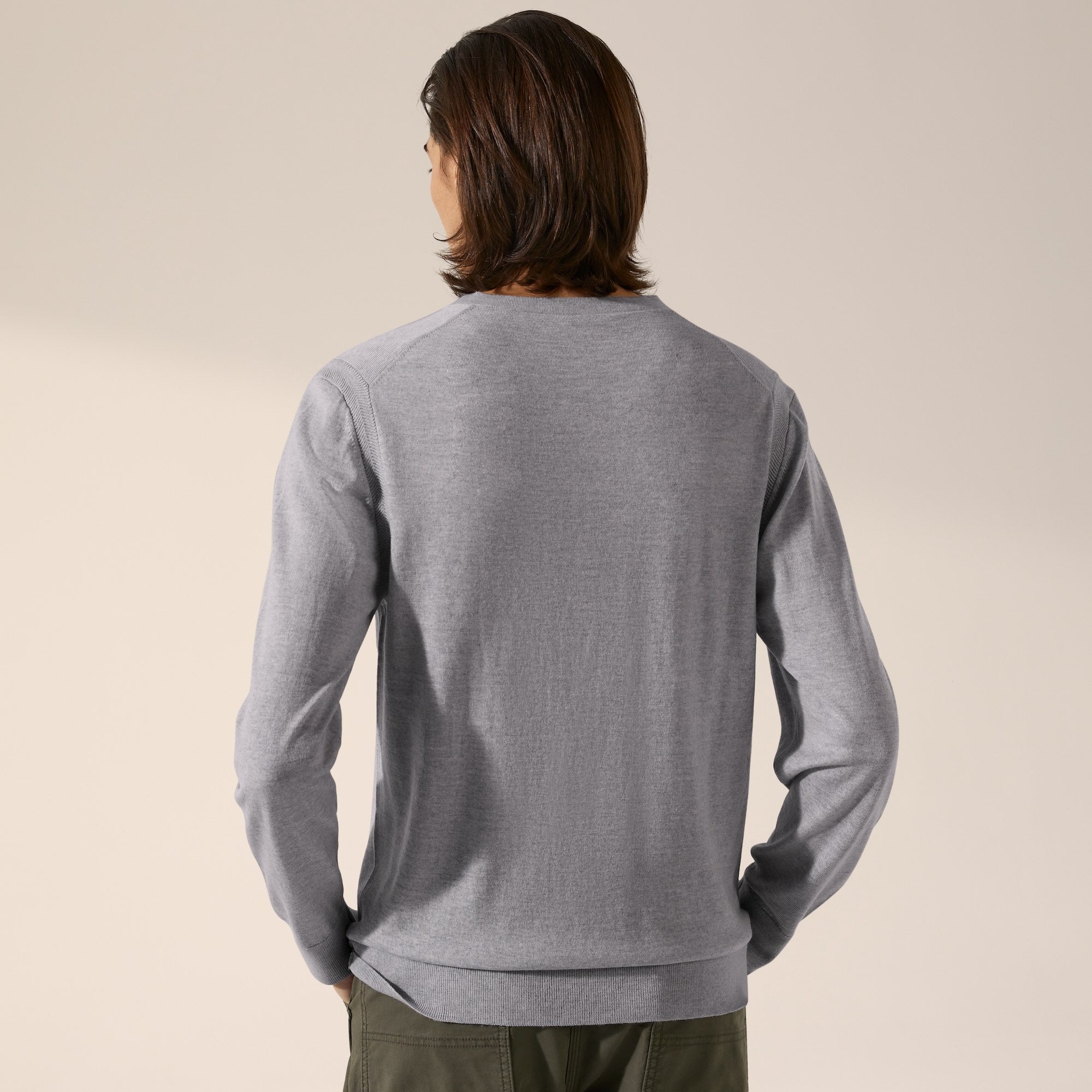 Mens | Cole Merino Lightweight V-Neck Sweater | Heather Grey
