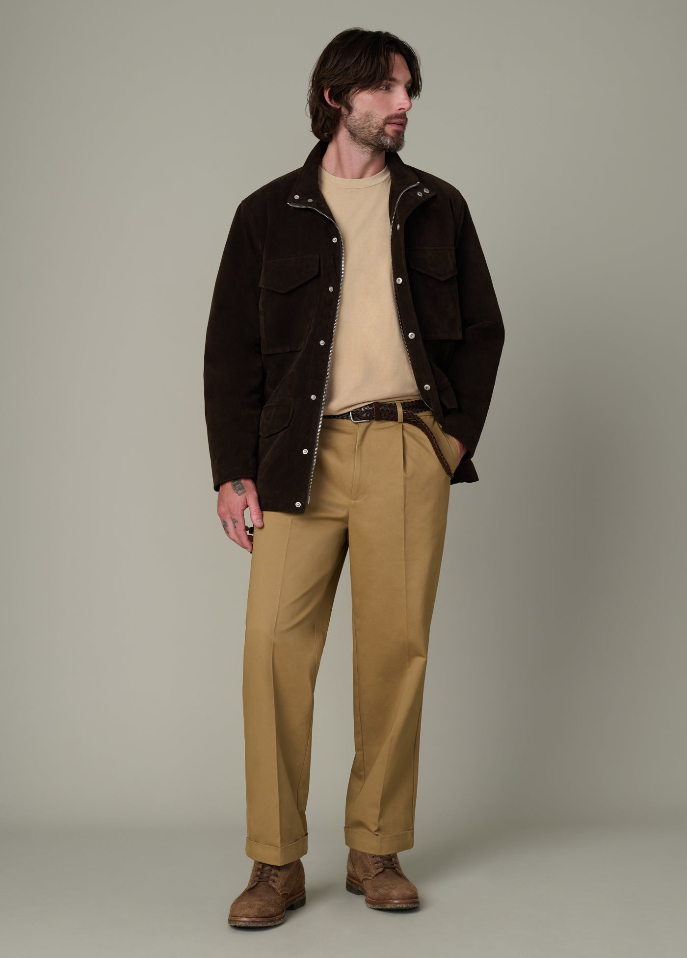 Wide Leg Pleated Chino Pants in British Khaki, relaxed fit with pleats – stylish and comfortable men's pants for casual and smart looks