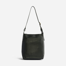 Unisex | Cecilia Go-To Shoulder Bag | Black
