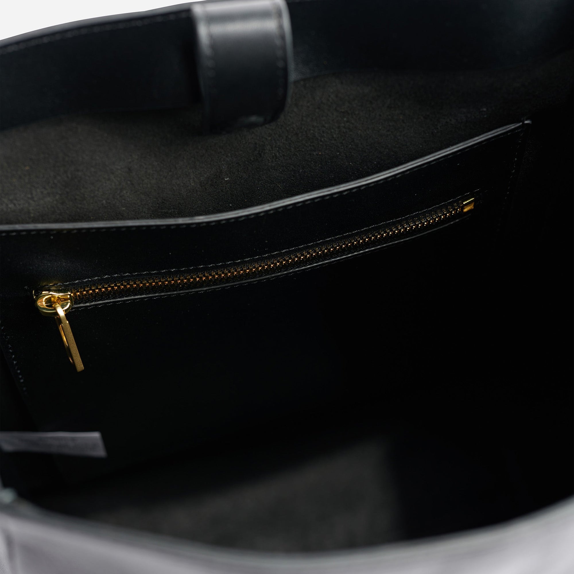 Unisex | Cecilia Go-To Shoulder Bag | Black