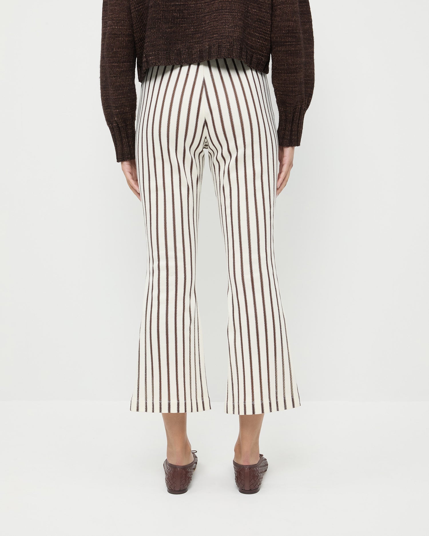 Color: Brown Stripe