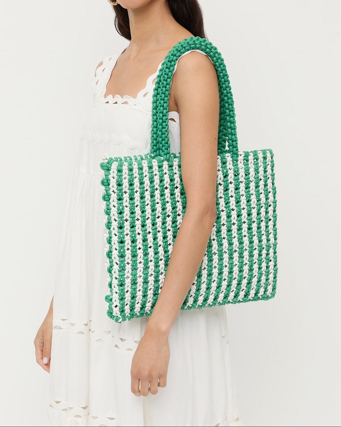 Color: White/Green