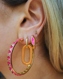 XL Pyramid Stud Hoops | Hot Pink/Cubic Zirconia | Gold