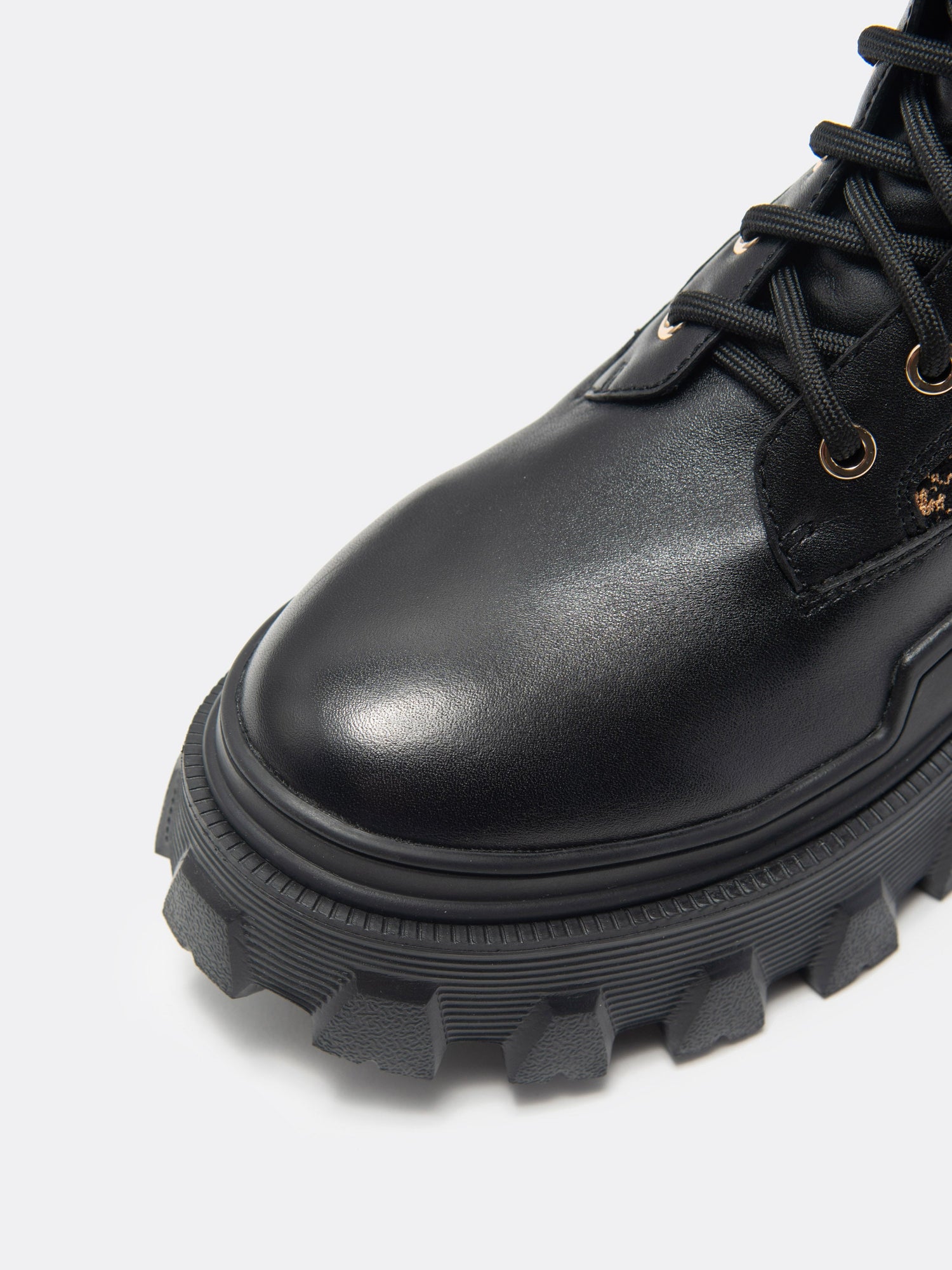 Knit Lace Up Platform Boots | Black