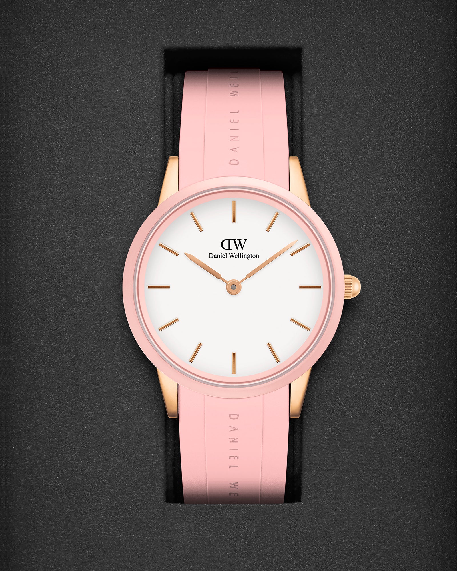 Womens | Iconic Motion Pink | White-Eggshell | Rose Gold