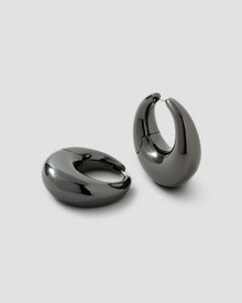 Dylan Huggies earring - alternate angle | gold huggie earrings
