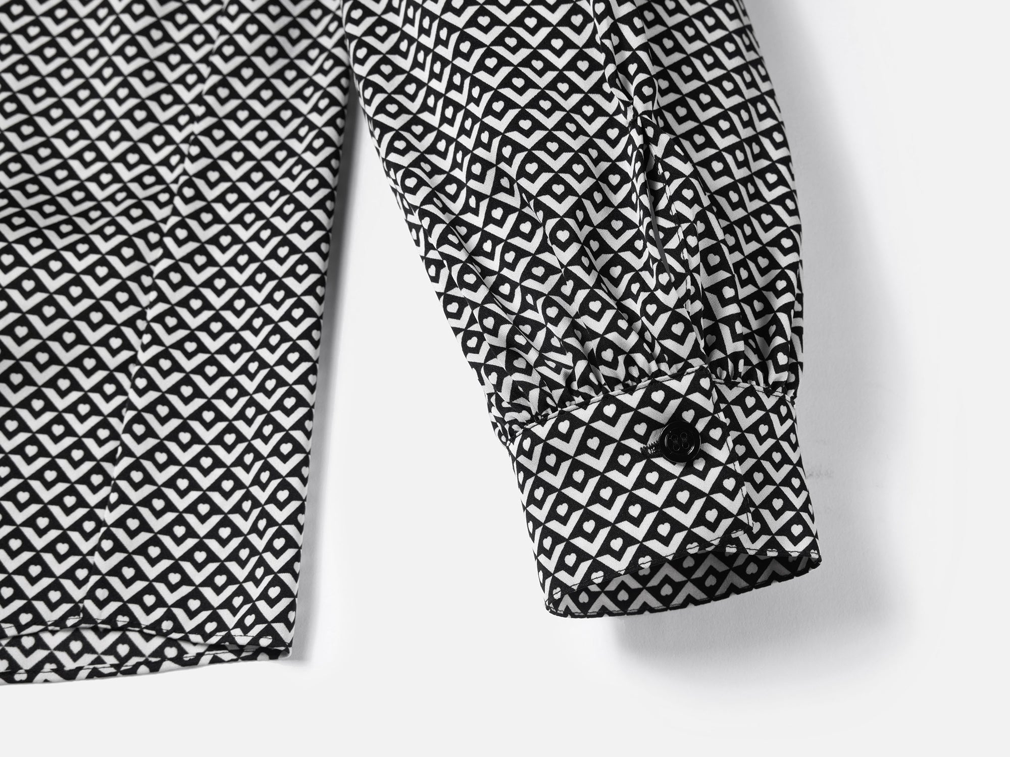 Geometric Hearts Print Blouse | Black
