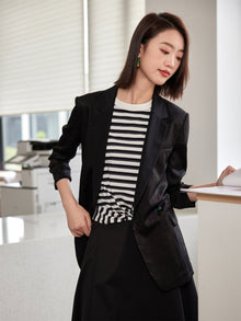 Silk Relaxed-Fit Blazer | Black