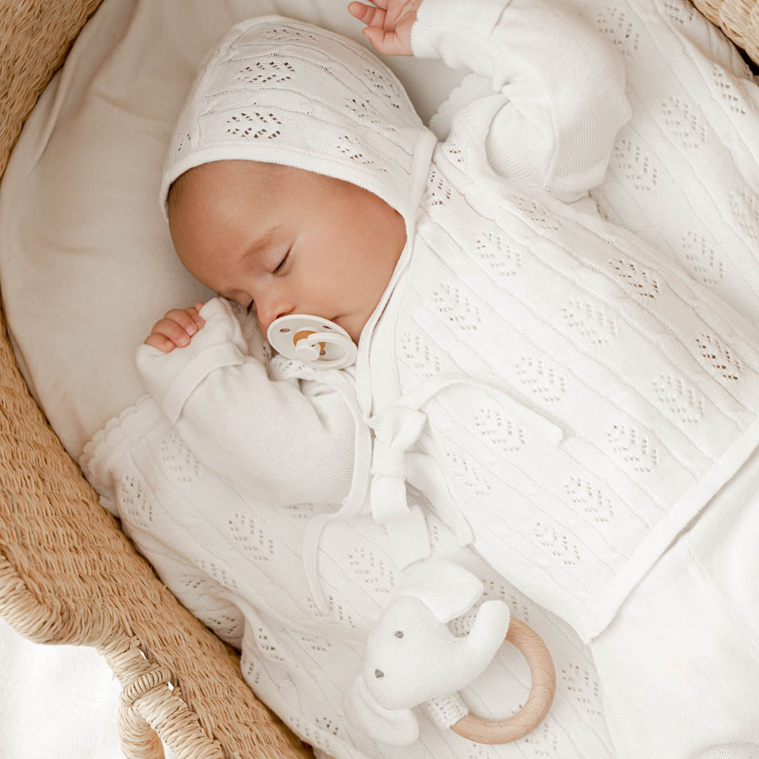 Unisex | White Baby Layette Gift Set w. Box | White