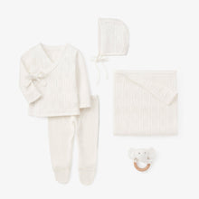 Unisex | White Baby Layette Gift Set w. Box | White
