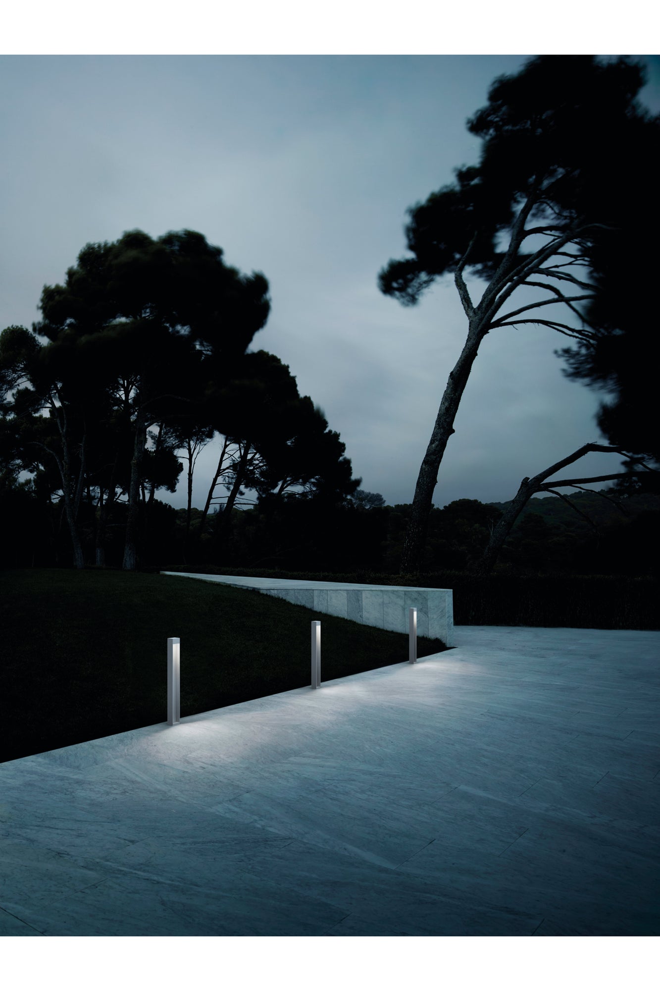Klein Pro Outdoor Bollard H23.6" 3000K | White