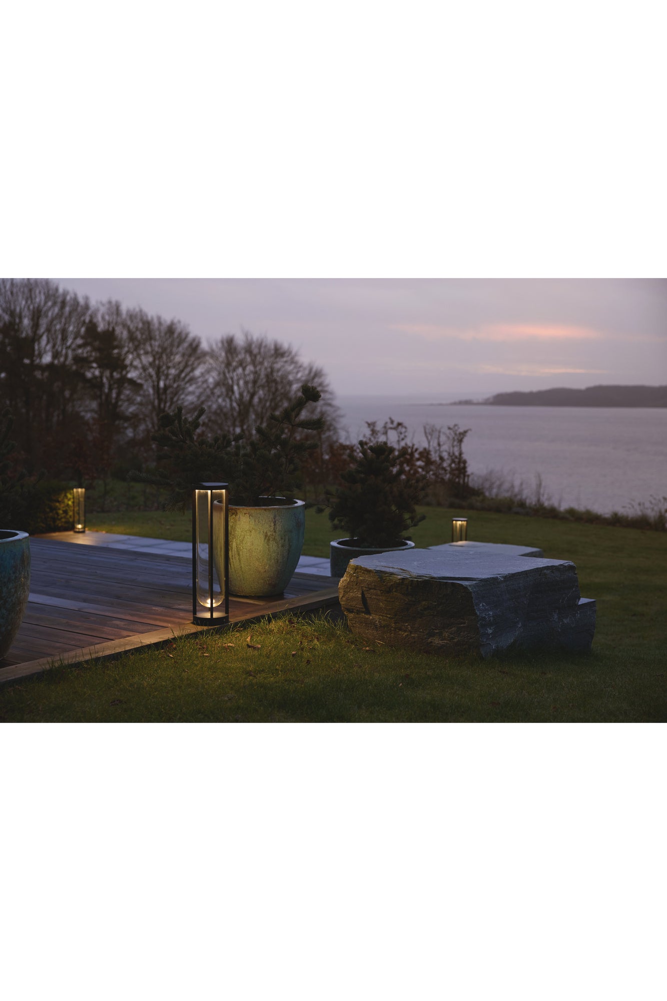 In Vitro Outdoor Bollard 2 H23.6" 3000K 1-10V | Anthracite
