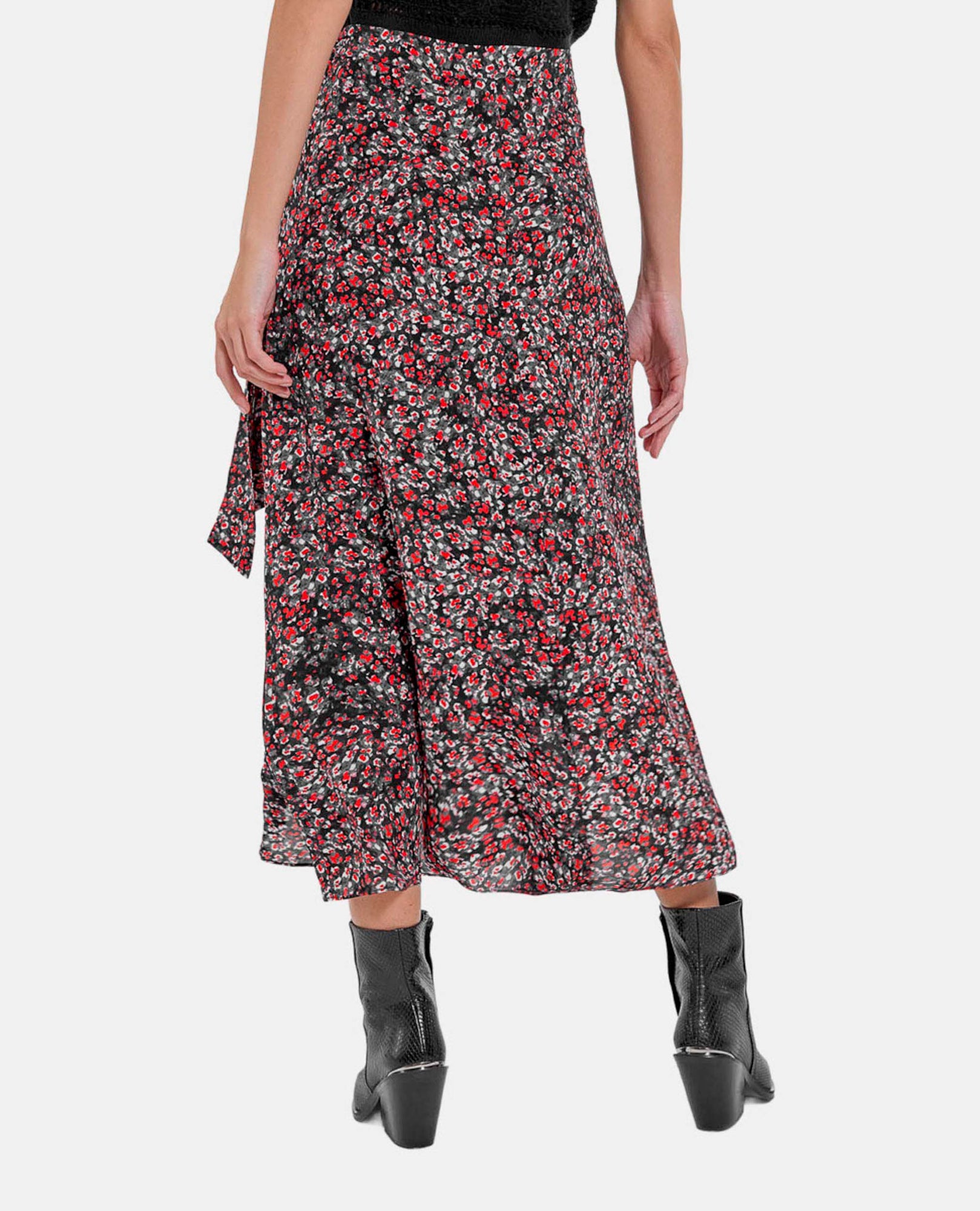 Long Skirt With Floral Print | Women | Black x Red